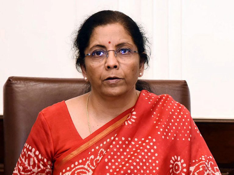 நிதியமைச்சர் நிர்மலா சீதாராமன் தமிழகத்தின் உயர் தொழில் தலைவர்களுடன் உரையாடுகிறார்