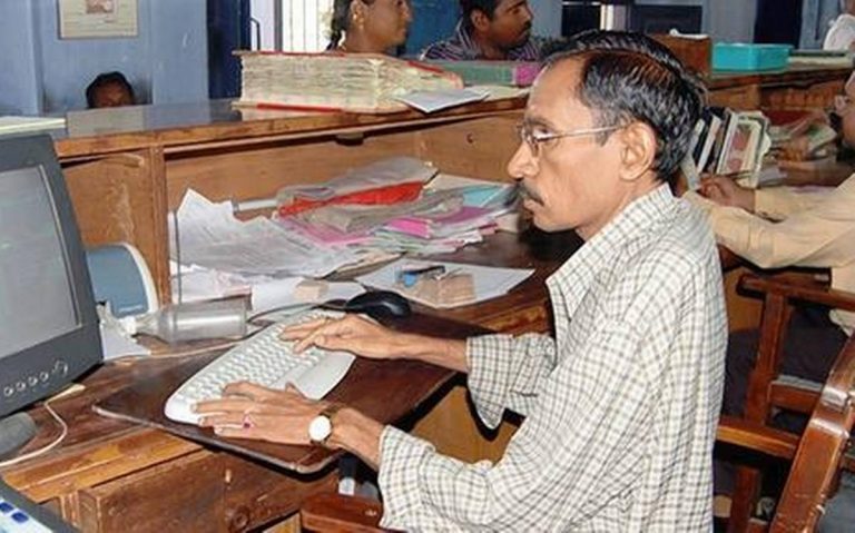 தற்காலிக ஊழியர்கள் எட்டு வாரத்திற்குள் பணிநிரந்தரம்